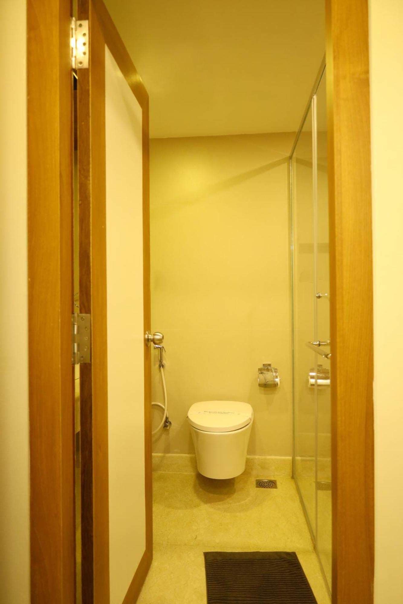 Hotel Surguru Pondicherry Exterior photo